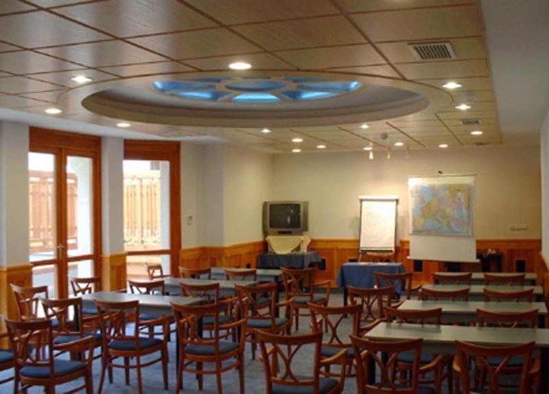 Corvin Hotel Budapest Corvin Wing Εστιατόριο φωτογραφία